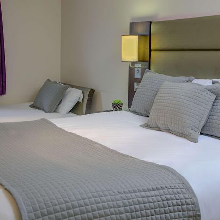 Fortune Huddersfield; Sure Hotel Collection By Best Western المظهر الخارجي الصورة