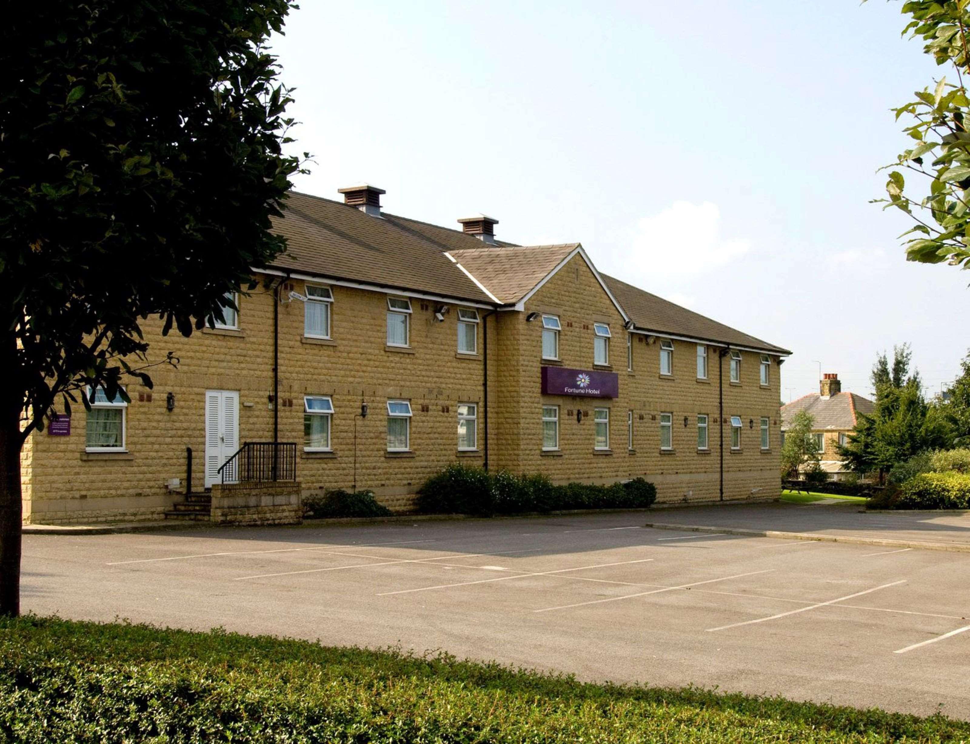 Fortune Huddersfield; Sure Hotel Collection By Best Western المظهر الخارجي الصورة